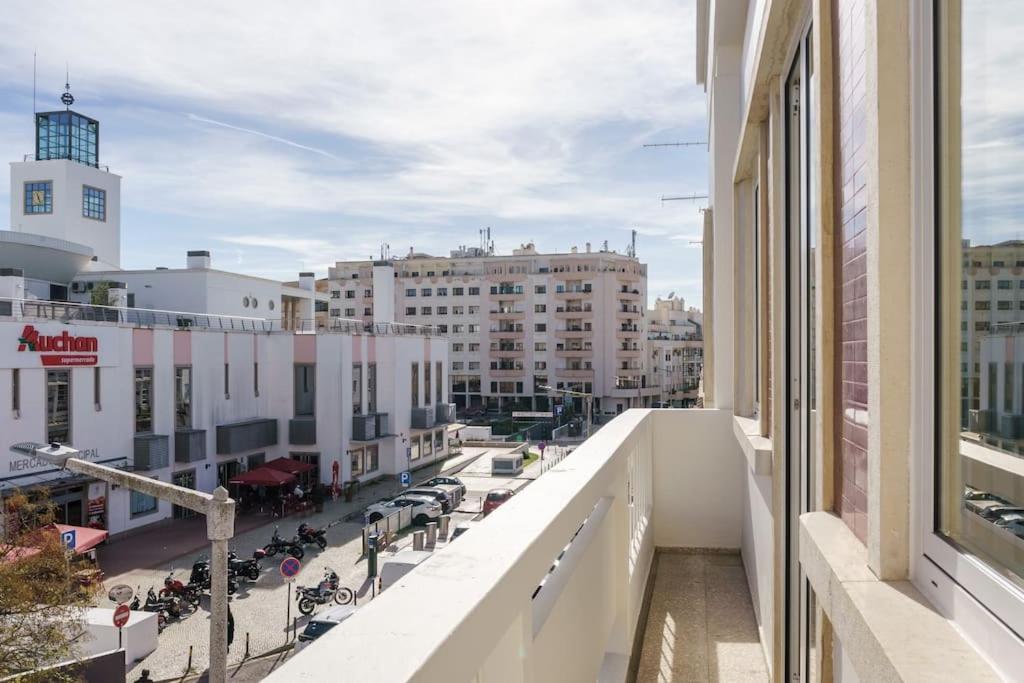 Modern & Bright - Faro Mercado Apt 22 외부 사진